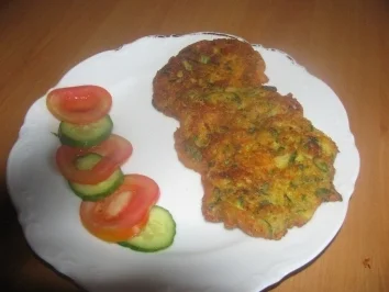 Rezept: Zucchinipuffer (Kabakmücveri) Zucchinipuffer (Kabakmücveri) - Rezept
