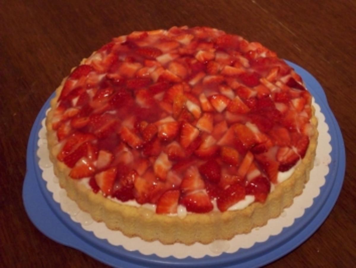 Erdbeer-Mosaik-Tortenboden - Rezept