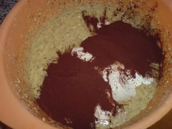 Rezept: Sahne-Nougat-Kuchen Bild Nr. 11 Sahne-Nougat-Kuchen - Rezept - Bild Nr. 11