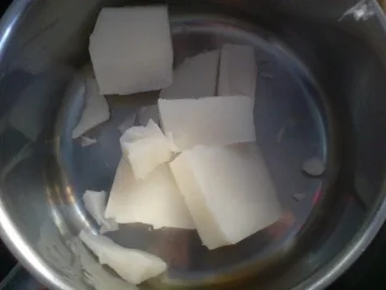 Rezept: Sahne-Nougat-Kuchen Bild Nr. 17 Sahne-Nougat-Kuchen - Rezept - Bild Nr. 17