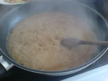 Frischer Spargel mit Salzkartoffeln und Klopsen - Rezept - Bild Nr. 23