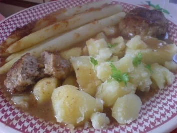Frischer Spargel mit Salzkartoffeln und Klopsen - Rezept - Bild Nr. 24