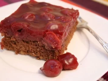 Rezept: schokoladige Weichselschnitten Bild Nr. 8 schokoladige Weichselschnitten - Rezept - Bild Nr. 8