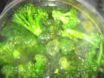 Rezept: Broccoligemüse Bild Nr. 2 Broccoligemüse - Rezept - Bild Nr. 2