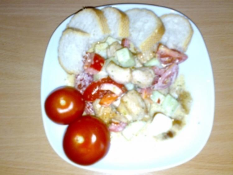 Putenbrustsalat mit Mayo Dressing - schnell &amp; einfach - 140 kcal/100g