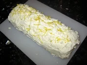 Zitronensahnerolle - Rezept