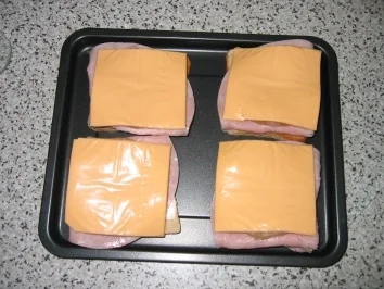 Rezept: Hawaitoasst Bild Nr. 3 Hawaitoasst - Rezept - Bild Nr. 3