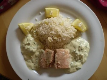 Gegrillter Lachs an Joghurt-Senf-Dip - Rezept
