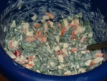 Gefüllte Paprikaschoten auf Rosmarienkartoffeln an kalter Gurkensauce - Rezept - Bild Nr. 2