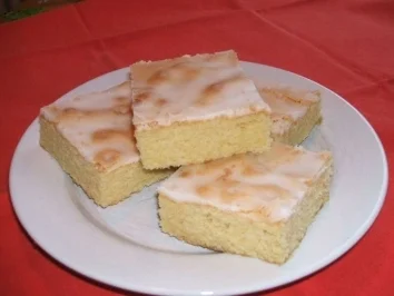 Zitronenkuchen nach Mamas Rezept fürs Blech - Rezept
