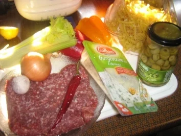 Rezept: Penne mit Gorgonzola, Hack und Überraschung Bild Nr. 2 Penne mit Gorgonzola, Hack und Überraschung - Rezept - Bild Nr. 2