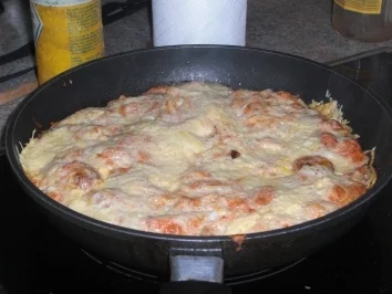 Deftiges Nudel-Wurst-Omelett - Rezept