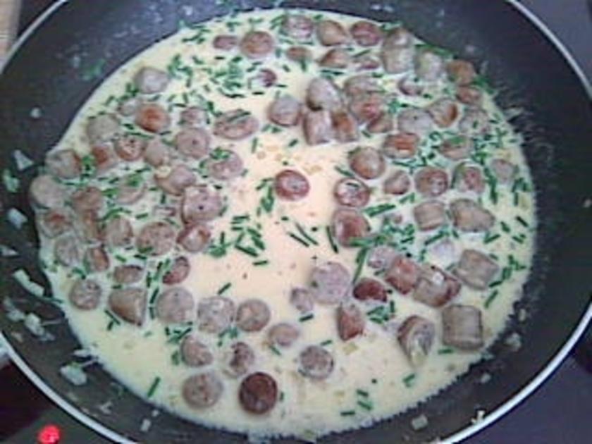 Bratwurst-Nudel-Pfanne - Rezept mit Bild - kochbar.de