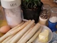 Rezept: Spargel aus der Tüte im Pfannkuchen Bild Nr. 2 Spargel aus der Tüte im Pfannkuchen - Rezept - Bild Nr. 2