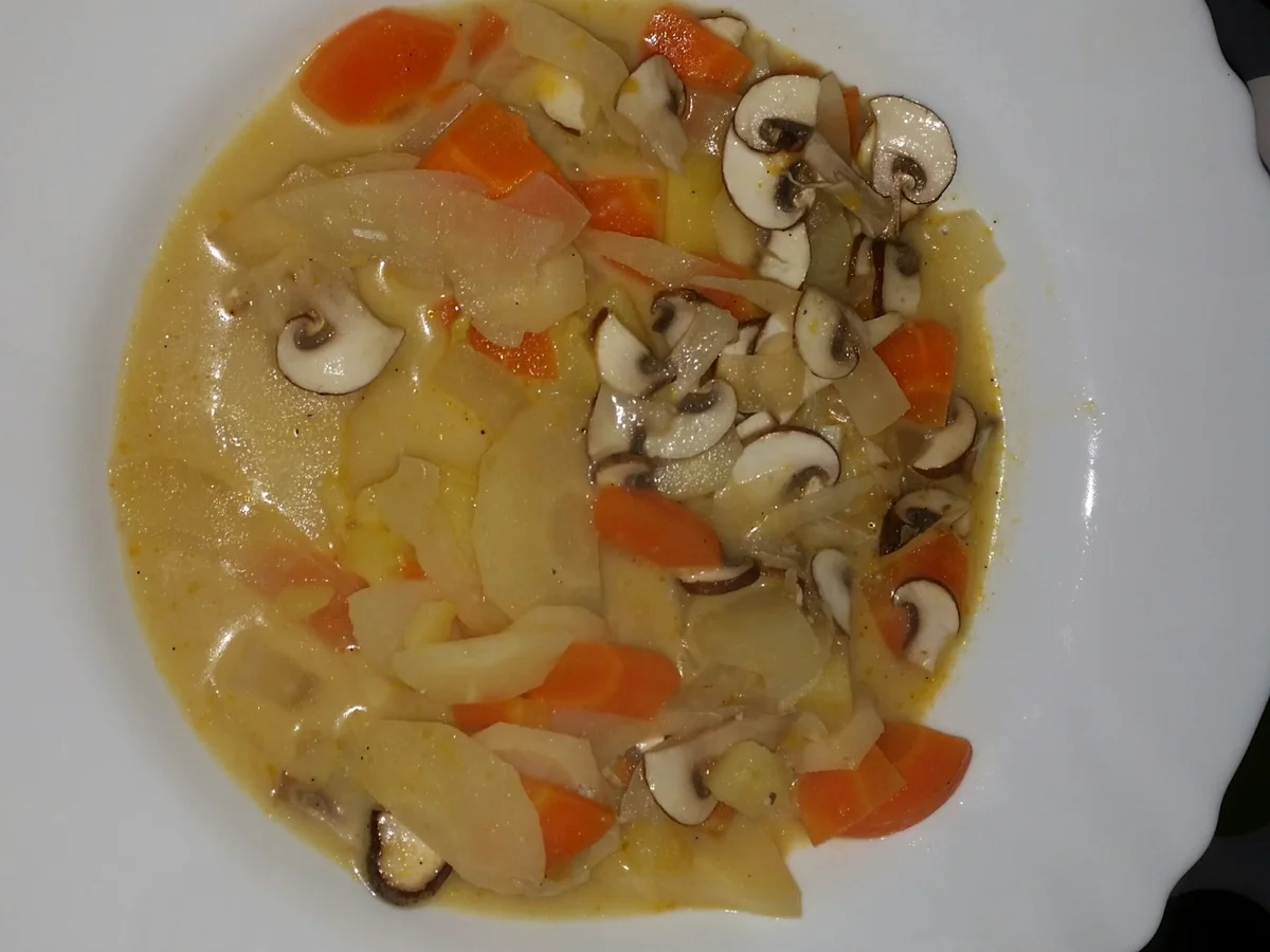 Gemüsesuppe mit Vanille und Ziegenkäse - Rezept - Bild Nr. 4094