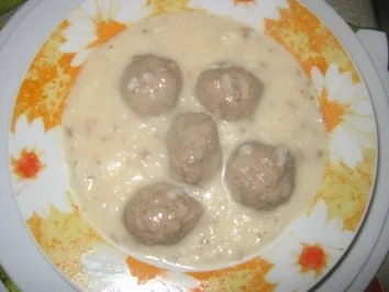 Rezept: Fleischbällchen Suppe in Ei-Zitronensoße Fleischbällchen Suppe in Ei-Zitronensoße - Rezept