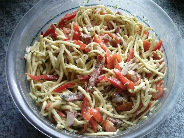 Rezept: Spätzle-Salat Bild Nr. 2 Spätzle-Salat - Rezept - Bild Nr. 2