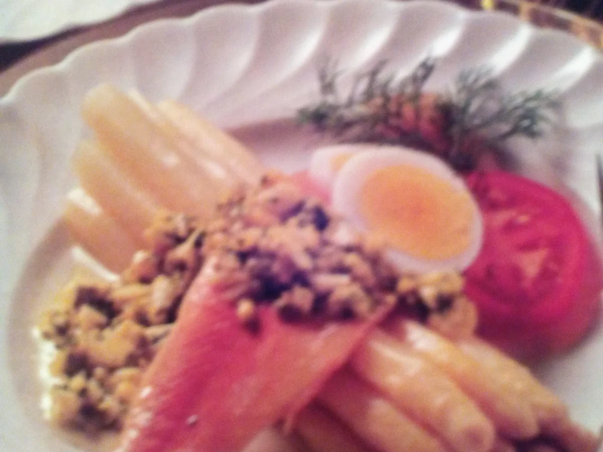 Rezept: Spargel mit gräucherter Forelle Bild Nr. 3818 Spargel mit gräucherter Forelle - Rezept - Bild Nr. 3818