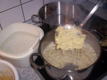 Kräuterspätzle - Rezept - Bild Nr. 4