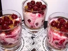 Rezept: Eierlikörcreme auf Schattenmorellen Eierlikörcreme auf Schattenmorellen - Rezept