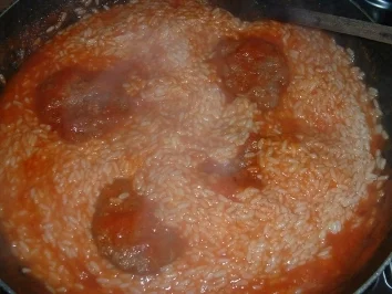 Rezept: Hamburger mit Reis Bild Nr. 4 Hamburger mit Reis - Rezept - Bild Nr. 4