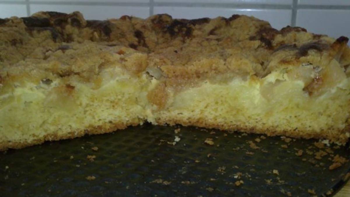 Apfel-Streuselkuchen mit Pudding Füllung - Rezept - Bild Nr. 3