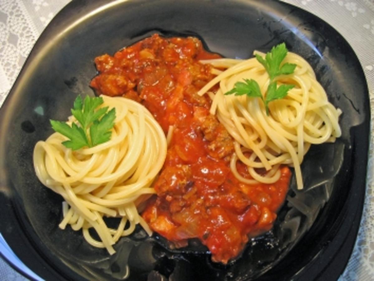 Spaghetti mit sehr scharfer Soße ... - Rezept