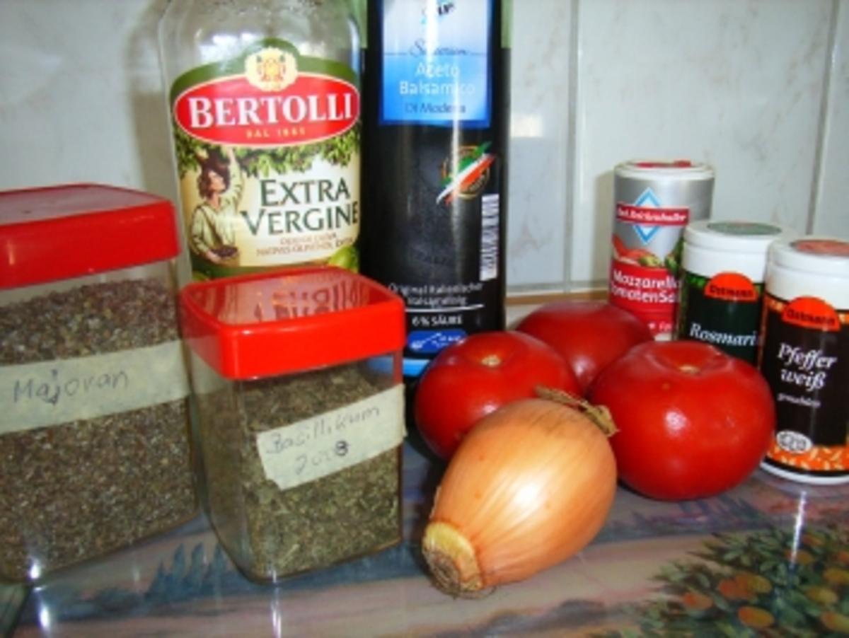 Tomatensalat im Kräuterbad - Rezept