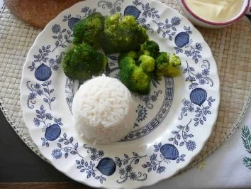 Rezept: Hackfleisch-Bällchen überbacken in Tomatensoße Bild Nr. 3 Hackfleisch-Bällchen überbacken in Tomatensoße - Rezept - Bild Nr. 3