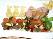 Osterhäschen auf Gemüsebett im Dialog mit Kalbsbraten - Rezept