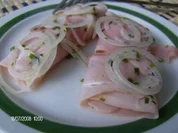 Zwiebelfleischröllchen sauer angemacht - Rezept