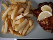 Überraschung im Cordonblue mit Pommes - Rezept