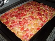 Rezept: Erdbeer Rhabarber Blechkuchen Erdbeer Rhabarber Blechkuchen - Rezept