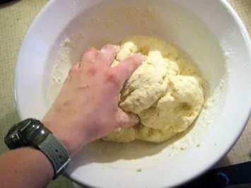 Mehlspeisen: Topfen-Nuss-Zopf - Rezept - Bild Nr. 7