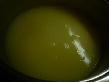 Rezept: Blumenkohlcremesuppe mit Croutons Bild Nr. 3 Blumenkohlcremesuppe mit Croutons - Rezept - Bild Nr. 3