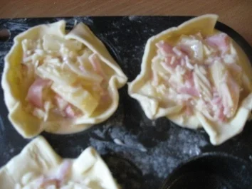 Blätterteigpasteten mit Ananas-Schinken-Füllung - Rezept - Bild Nr. 5