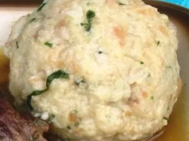 Rezept: Beilage: Kräuter-Semmelknödel Beilage: Kräuter-Semmelknödel - Rezept