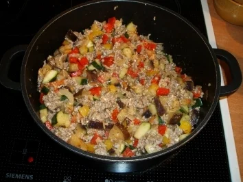 Rezept: Gemüse-Hack-Auflauf Bild Nr. 3 Gemüse-Hack-Auflauf - Rezept - Bild Nr. 3