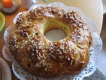 Rezept: Hefekranz Hefekranz - Rezept