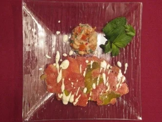 Feigencarpaccio mit Meerrettichsoße an Garnelentatar - Rezept