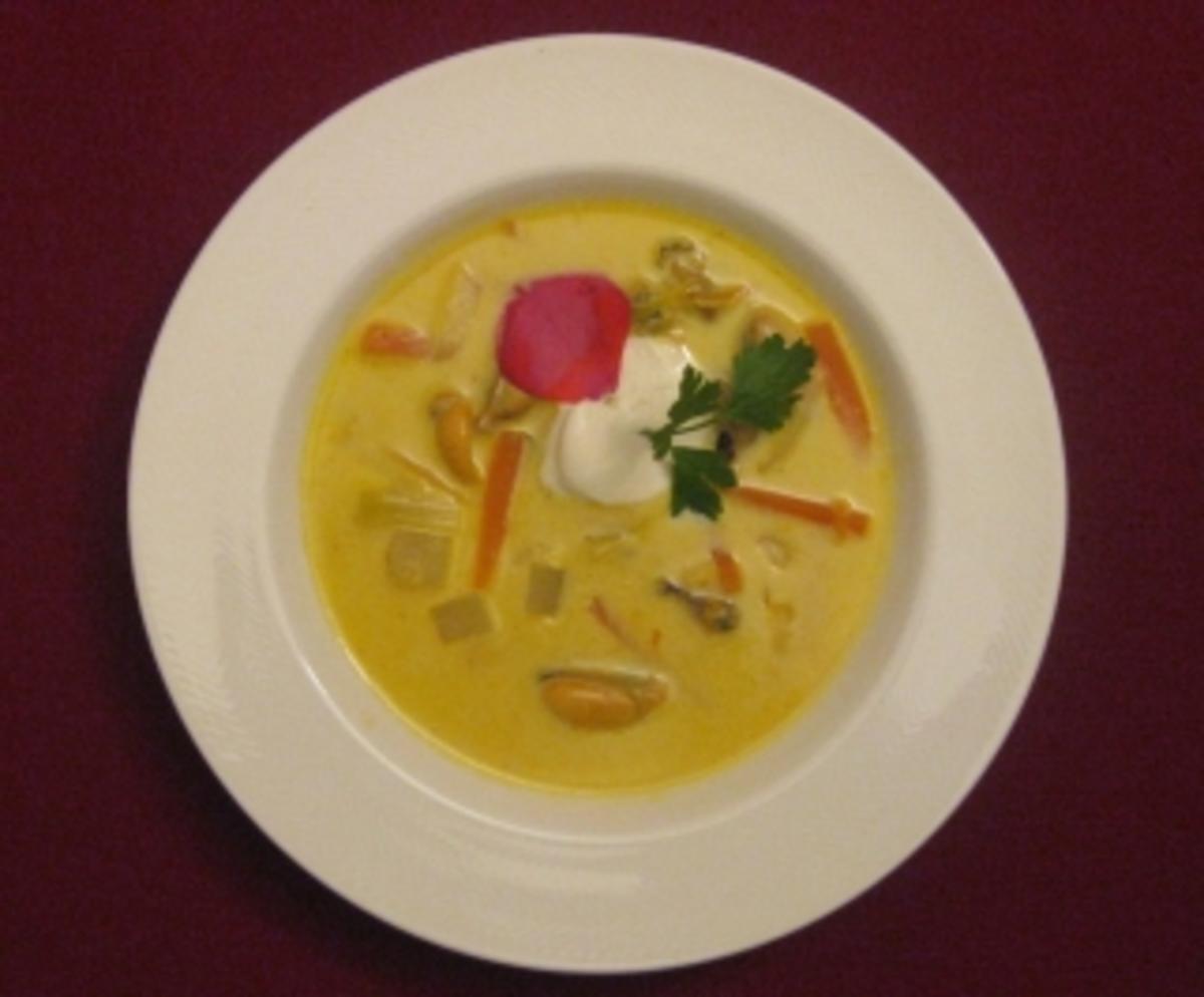 Muschelsuppe mit Orangen und Currypaste - Rezept