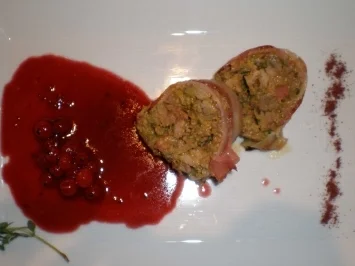 Kalbsleberterrine an Johannisbeersoße - Rezept