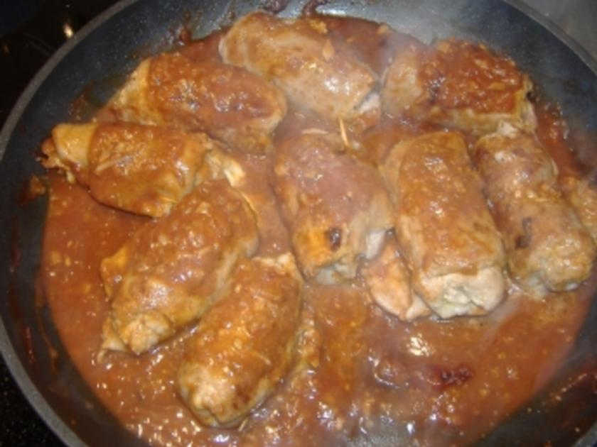 Gefüllte Kalbsröllchen mit Tomatenragout - Rezept - kochbar.de