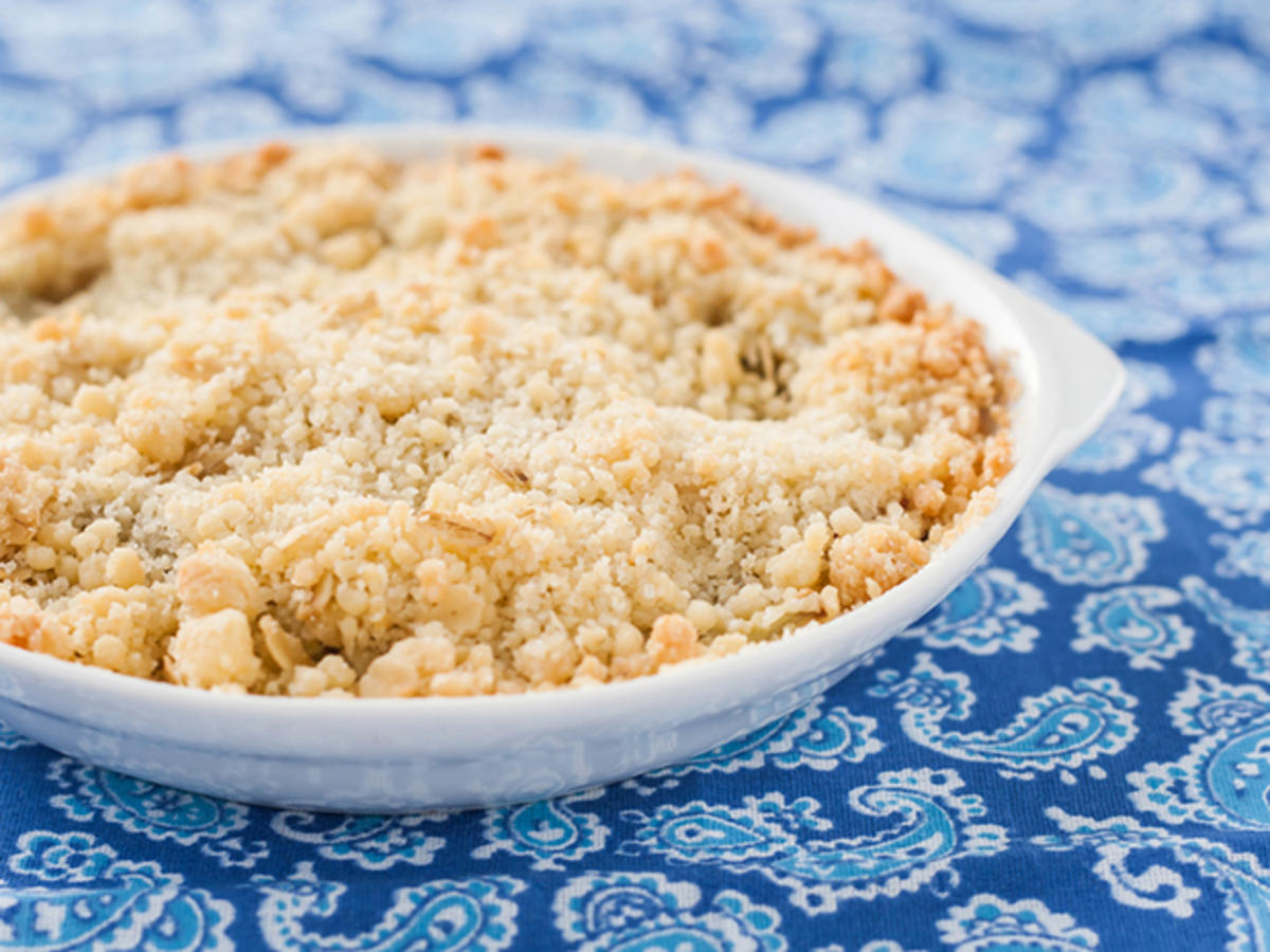 Marzipanstreusel geht für alles,egal ob Blech oder Form oder Crumble