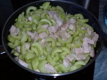 Geflügel.......Gurkenpfanne mit Pute - Rezept - Bild Nr. 2