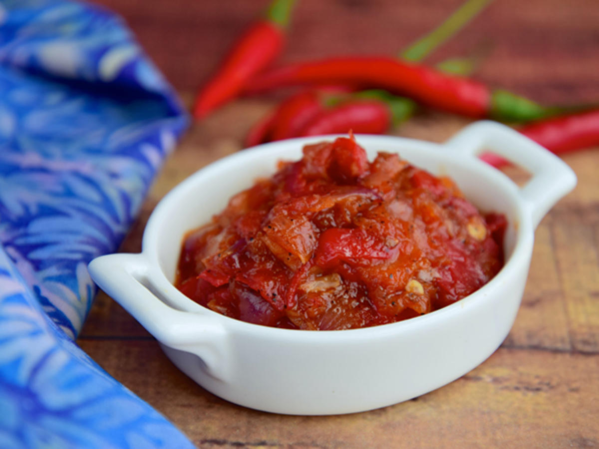 Relish - eingemachte Zucchini mit Paprika und Zwiebeln - süß-sauer ...