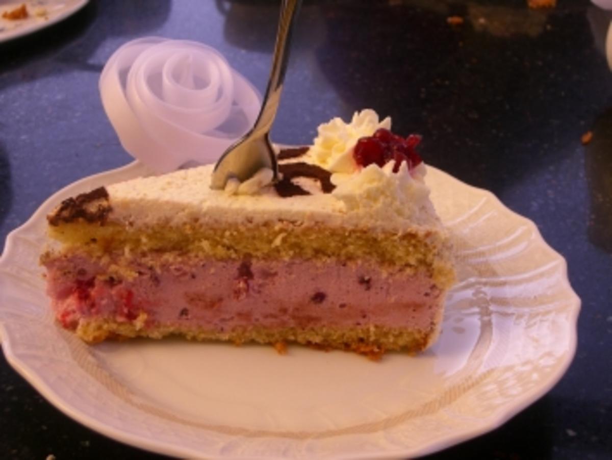 Preisselbeer-Sahne-Torte - Rezept By jmjk545733