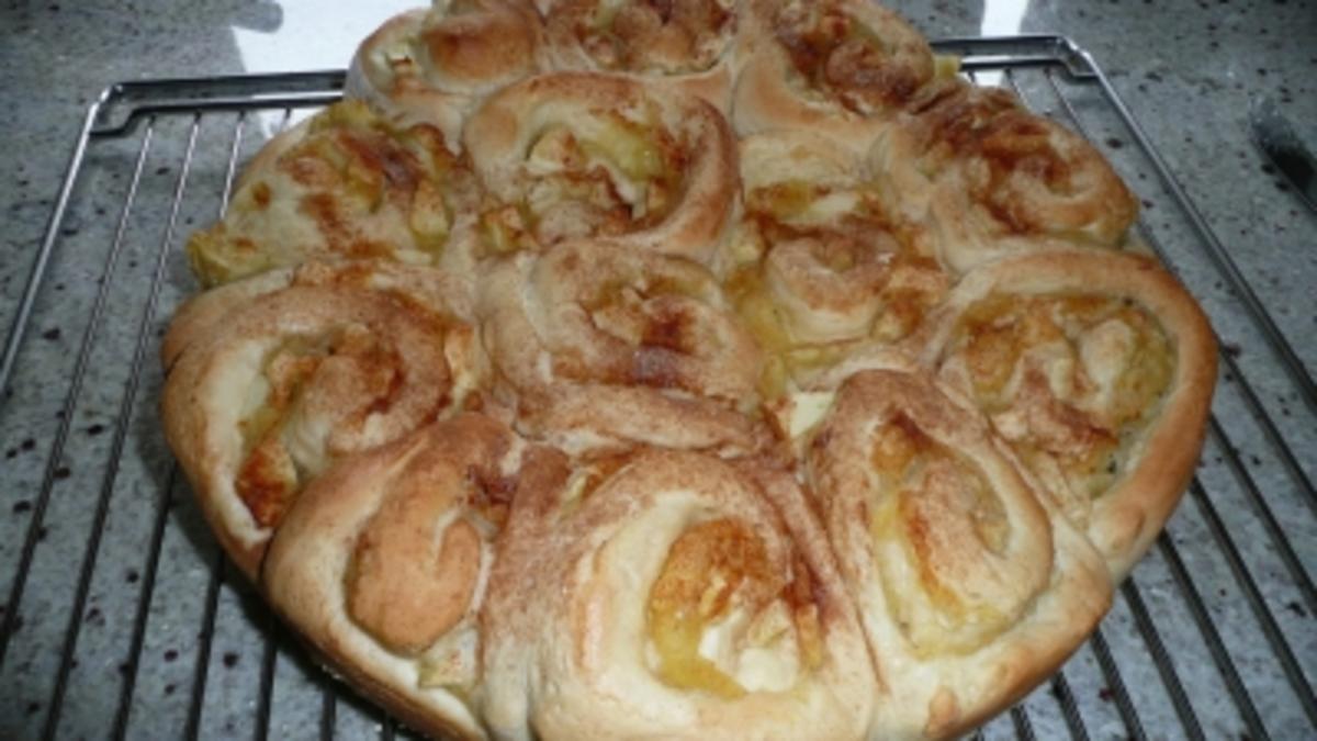 Apfel-Rosettenkuchen - Rezept