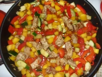 Rezept: Buntes Frühlingsgemüse mit Filetstückchen und Maccaronelli Bild Nr. 5 Buntes Frühlingsgemüse mit Filetstückchen und Maccaronelli - Rezept - Bild Nr. 5