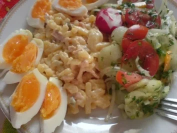 Rezept: Farbiger Gurkensalat Bild Nr. 2 Farbiger Gurkensalat - Rezept - Bild Nr. 2